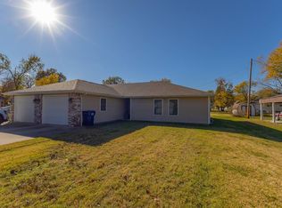 121 S Oregon Ave, Columbus, KS 66725