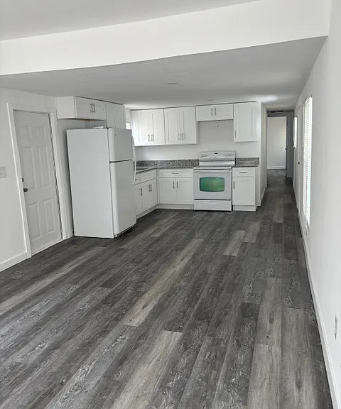 805 E Live Oak St — Photo 3