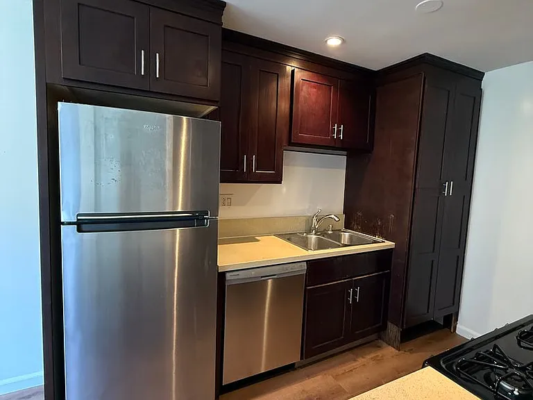 3633 Mentone Ave — Photo 6