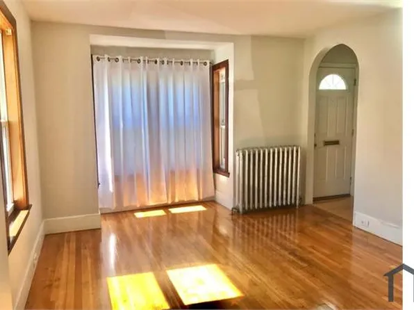 32 Hall Ave, Braintree, MA 02184