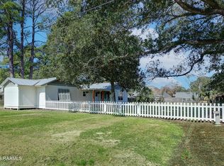 1010 George Calais Rd, Arnaudville, LA 70512