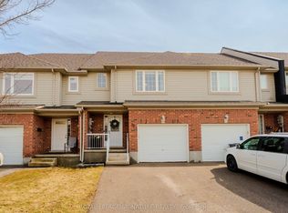 22 Curzon Cres, Guelph, ON
