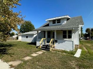 139 Hayes St SW, Cedar Rapids, IA 52404