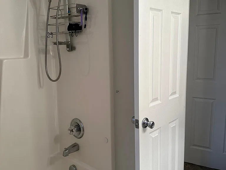 2920 Argonne Ave — Photo 5