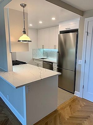 1st image of 305 E 86th St #9SE1