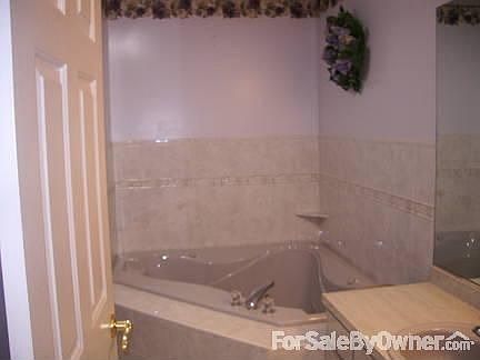 2nd image of 545 Albert Ave