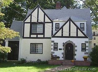 70 Lakeside Dr, New Rochelle, NY 10801