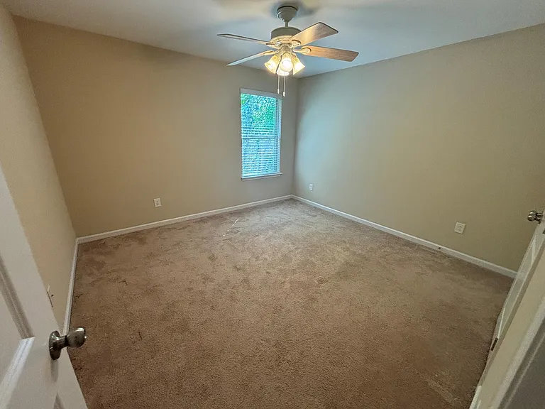 451 Shakespeare Dr — Photo 35