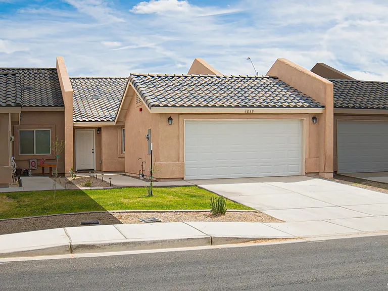 3839 S Desert Sky Dr — Photo 28