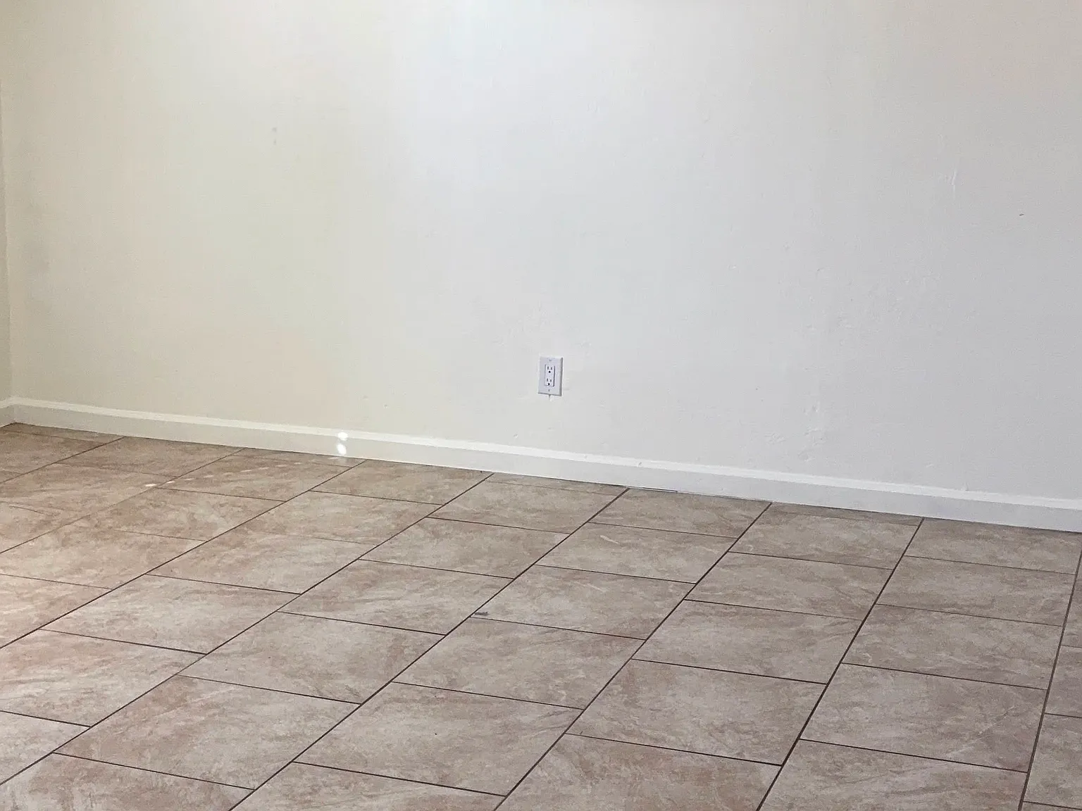 1 bed, $900 — Photo 4
