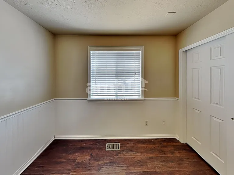 8553 S 6430 W — Photo 16