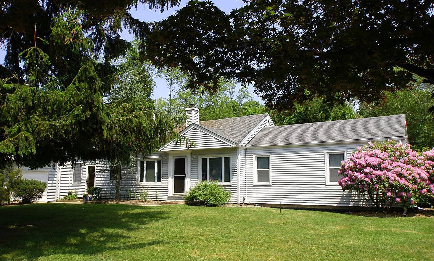 63 Hallock Landing Rd, Rocky Point, NY 11778 Zillow