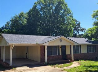 63 Matthews School Rd, Winder, GA 30680