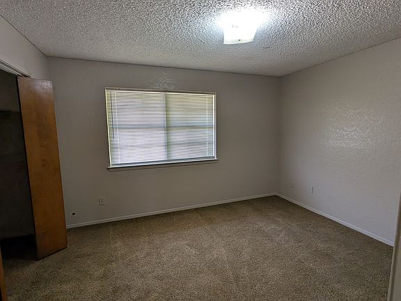 5th image of 1200 Indiana St APT 5