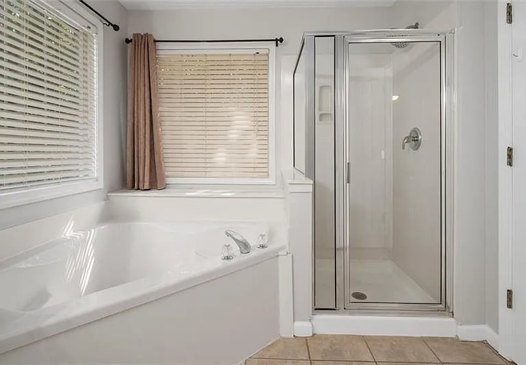 4220 Hunters Green Way NE — Photo 21