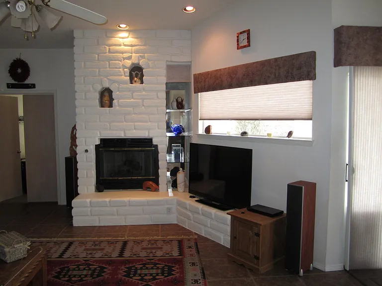 8805 Fremont Ellis Ct NE — Photo 5