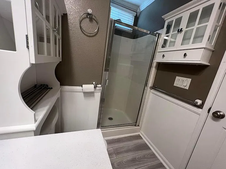 5868 Wilshire Dr #1 — Photo 12