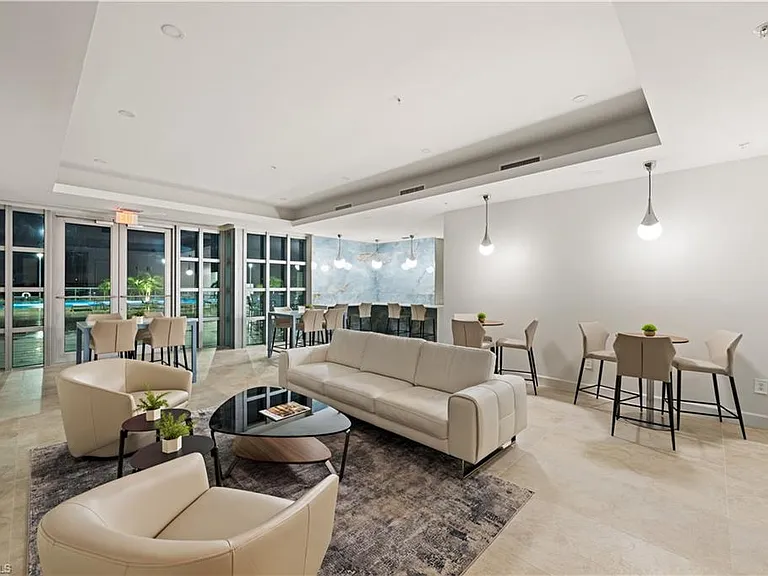 3000 Oasis Grand Blvd #606 — Photo 36