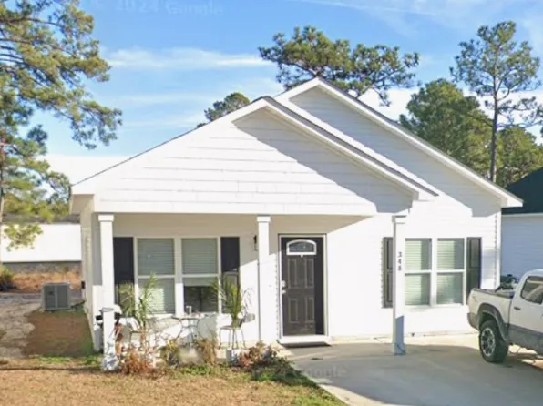 348 Dwight St, Holly Ridge, NC 28445