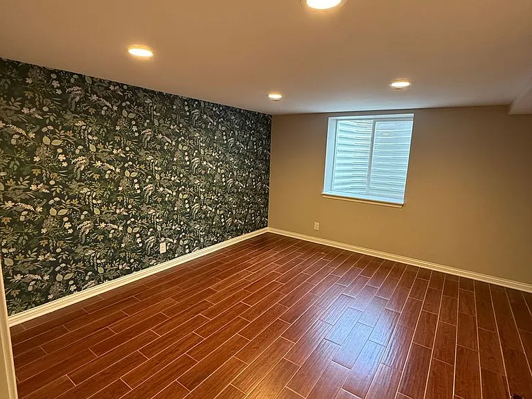 2614 Woodsdale Ave — Photo 4