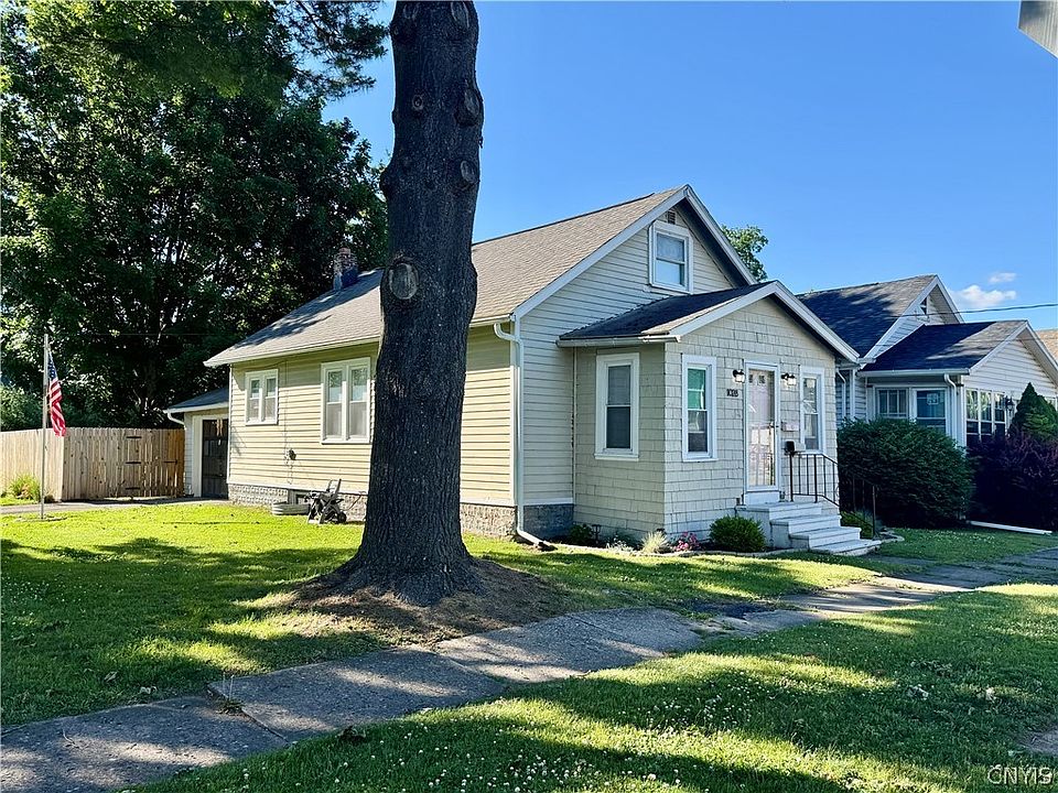 1st image of 1028 Tabor Pl