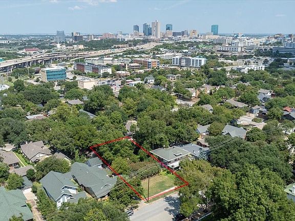 2nd image of 2328 Mistletoe Blvd