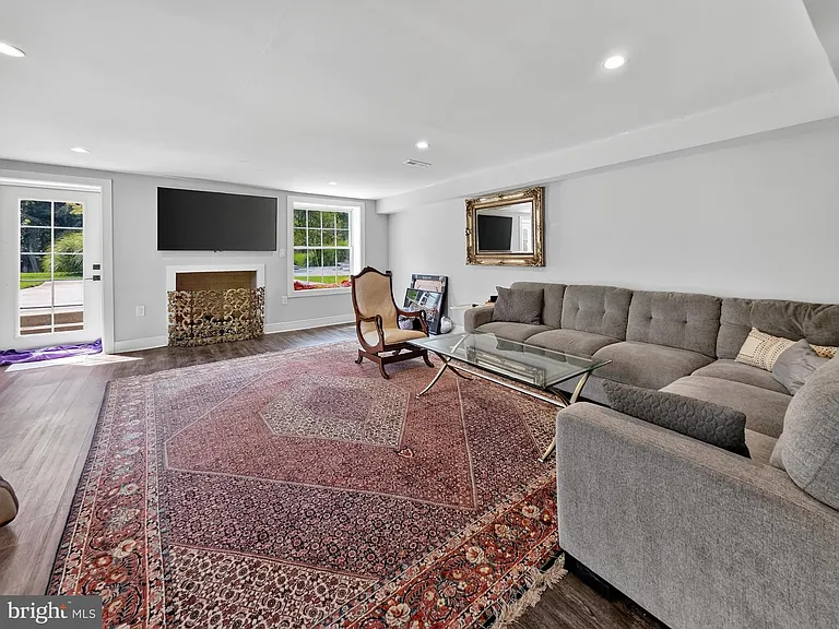 322 River Bend Rd — Photo 22
