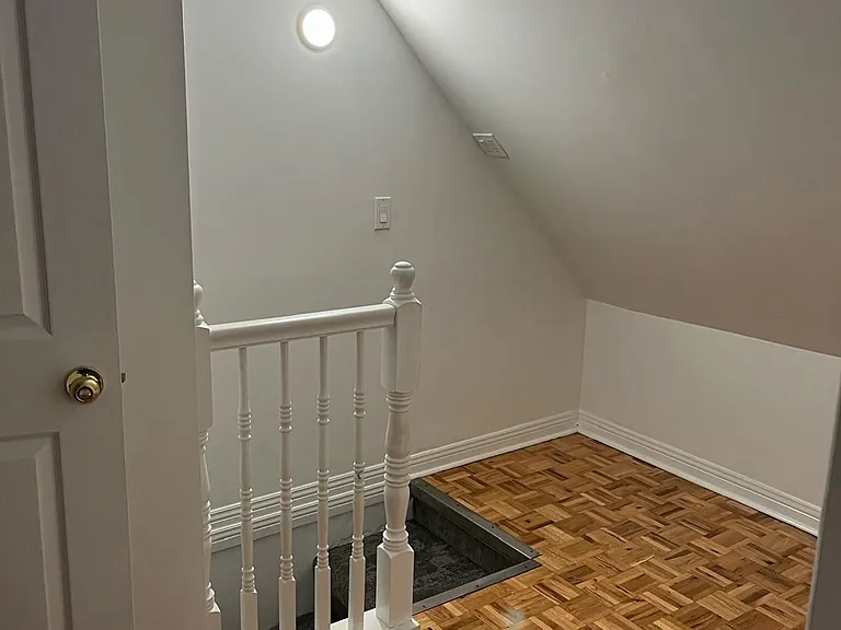 133 Spadina Ave #2 — Photo 24