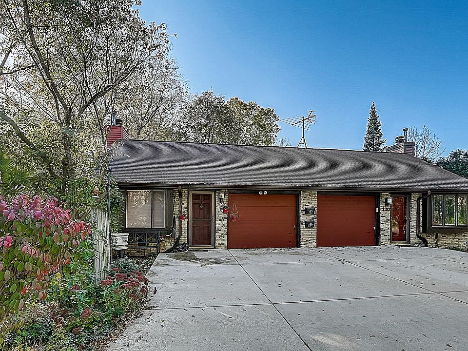 1st image of 132 Hartman Pl