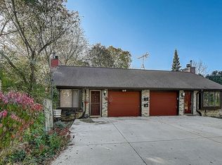 132 Hartman Pl, Waukesha, WI 53186