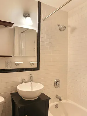 Sold by Sotheby's International Realty | media 14