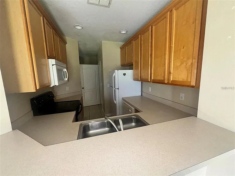 9448 Flowering Cottonwood Rd #71 — Photo 6
