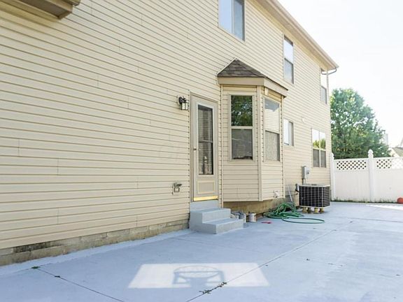 5th image of 5530 Mirage Dr