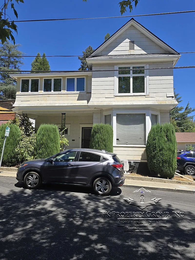 209 North Auburn Street - 1 — Photo 1
