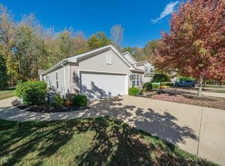 740 Lakeside Dr, Avon Lake, OH 44012