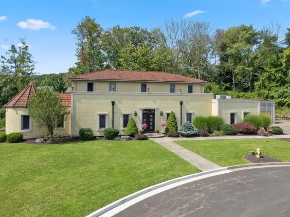 1432 Elmira St, Endicott, NY 13760