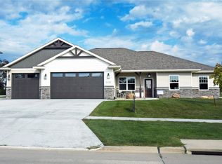 5195 Winslow Rd, Marion, IA 52302