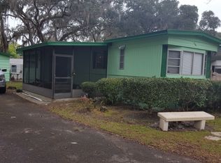 1015 Front St, Welaka, FL 32193