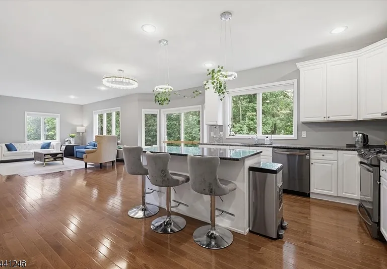 18 Puddingstone Rd — Photo 17