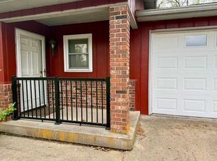 700 Ridgeway Dr, Mountain View, MO 65548