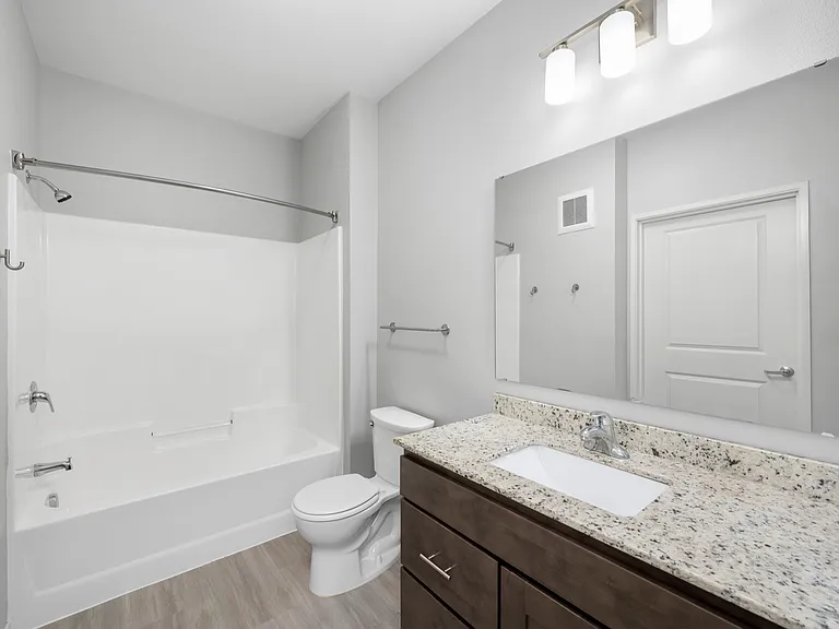 13. Aspen Lofts F - Bath2 13. Aspen Lofts F - Bath2