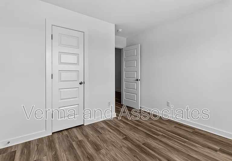 4771 W Folsom St — Photo 29