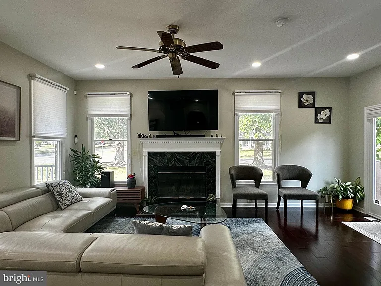 25 Knight Dr — Photo 5