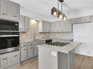 1806 Sunnyvale Rd, Grand Prairie, TX 75050