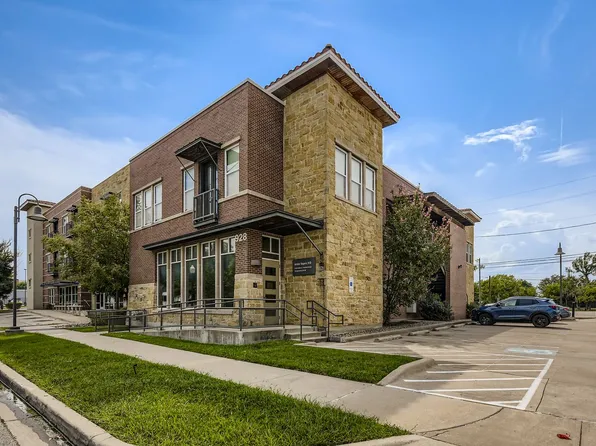 928 Lipscomb St APT 202, Fort Worth, TX 76104