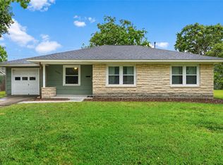 5806 Grape St, Houston, TX 77074