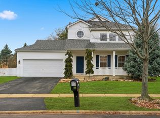 1820 Bluestem Cir, Aurora, IL 60504