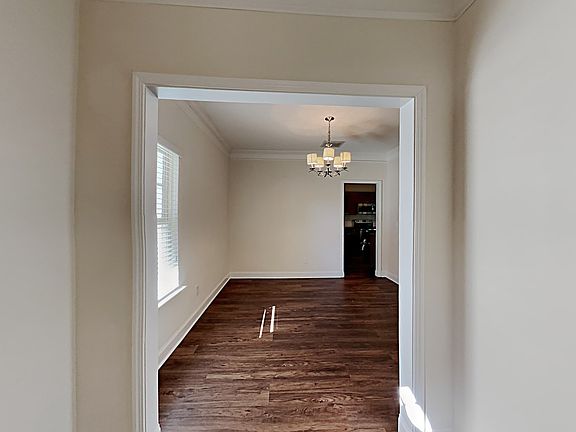 2nd image of 2564 Beal St