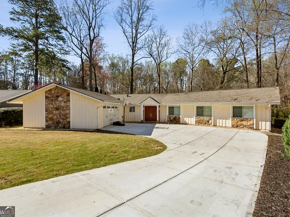 331 Ridgewater Dr, Marietta, GA 30068