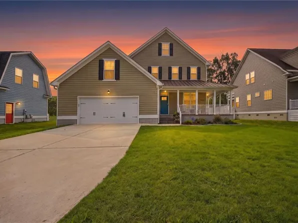 1933 Reefwood Rd, Chesapeake, VA 23323
